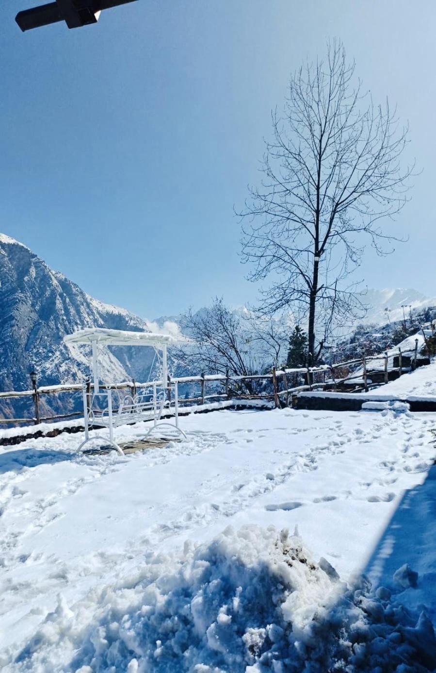 Faraway Cottages, Auli Joshīmath Exteriér fotografie