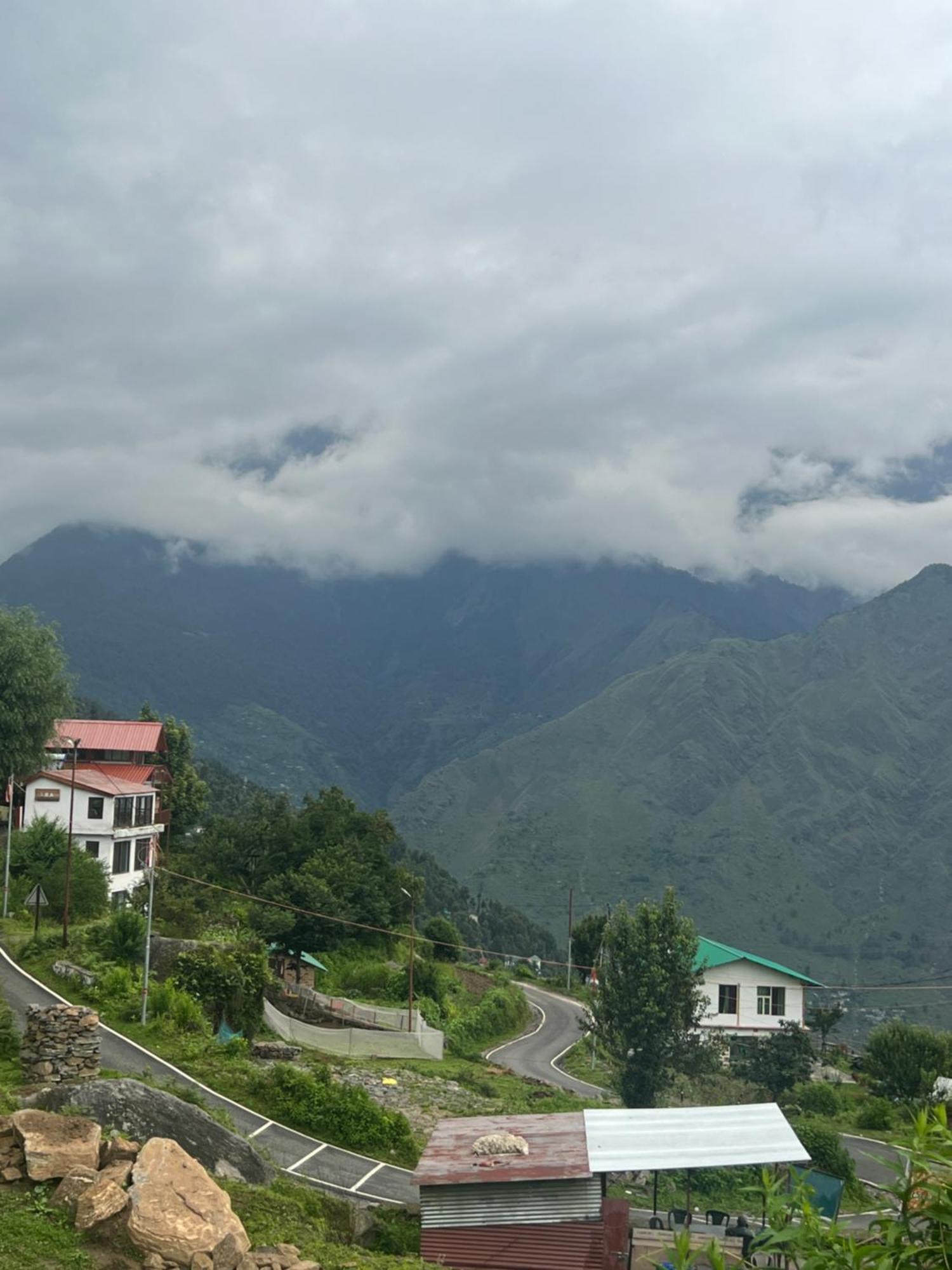 Faraway Cottages, Auli Joshīmath Exteriér fotografie