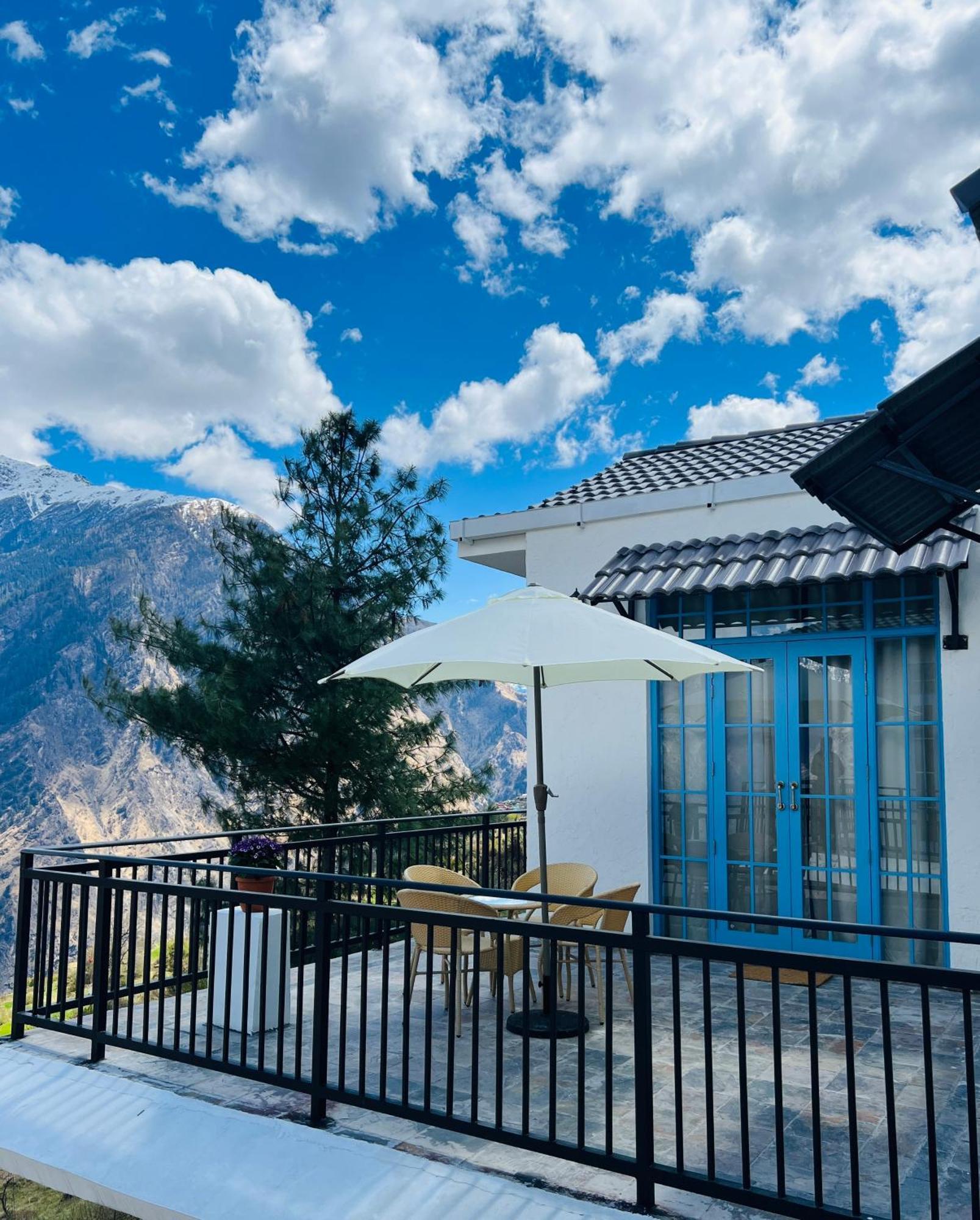 Faraway Cottages, Auli Joshīmath Exteriér fotografie